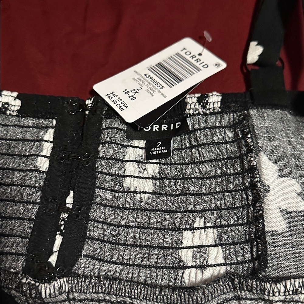 Torrid - Picture 3 of 5